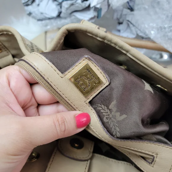 MCM Women's Beige Tote Bag - Picture 13 of 16